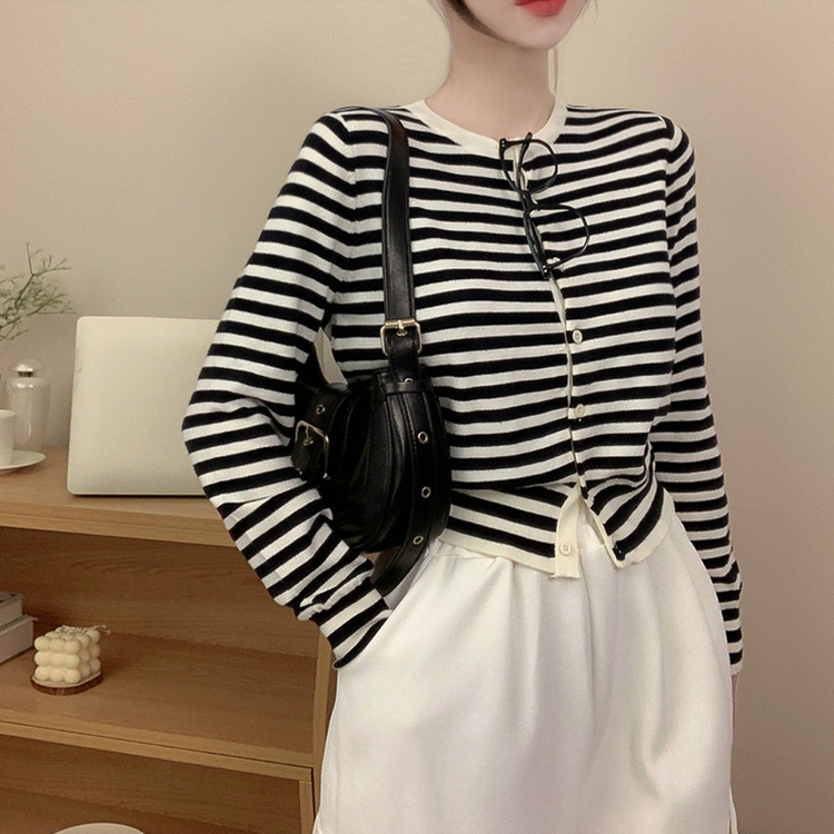 無地ニットカーディガン STRIPE