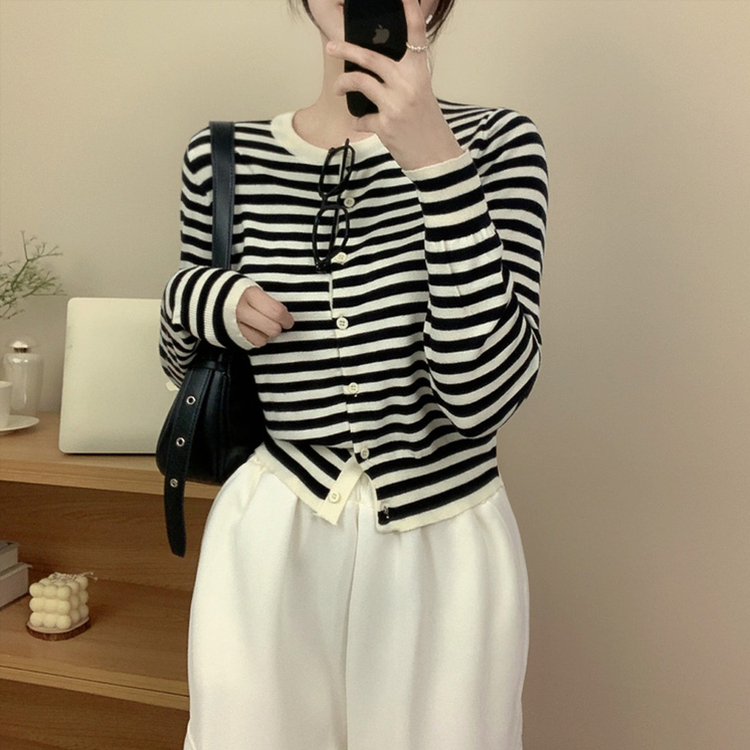 無地ニットカーディガン STRIPE
