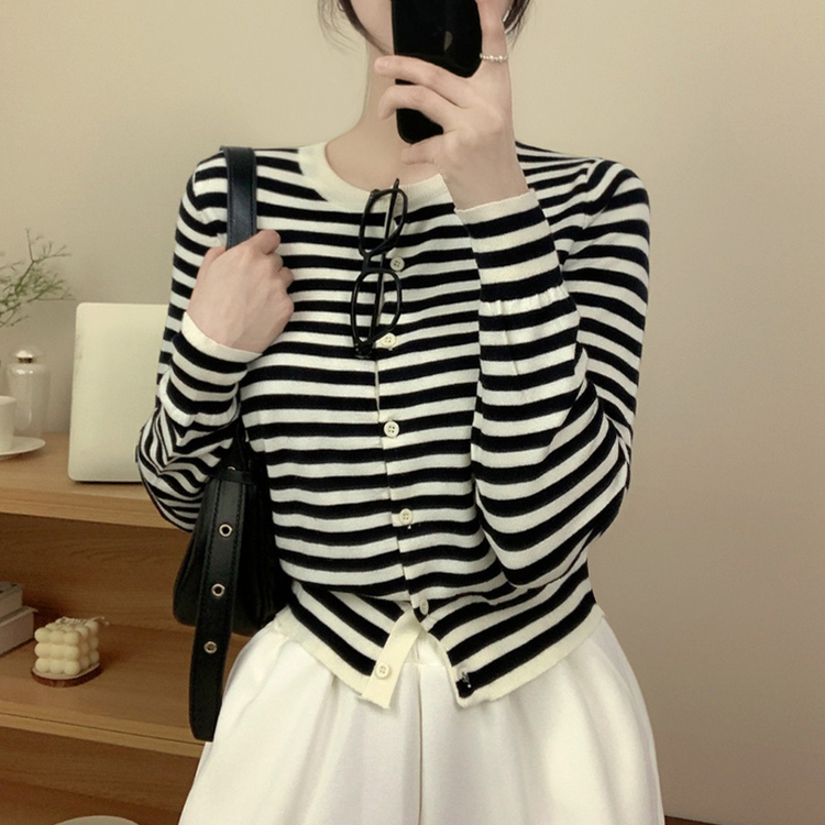 無地ニットカーディガン STRIPE