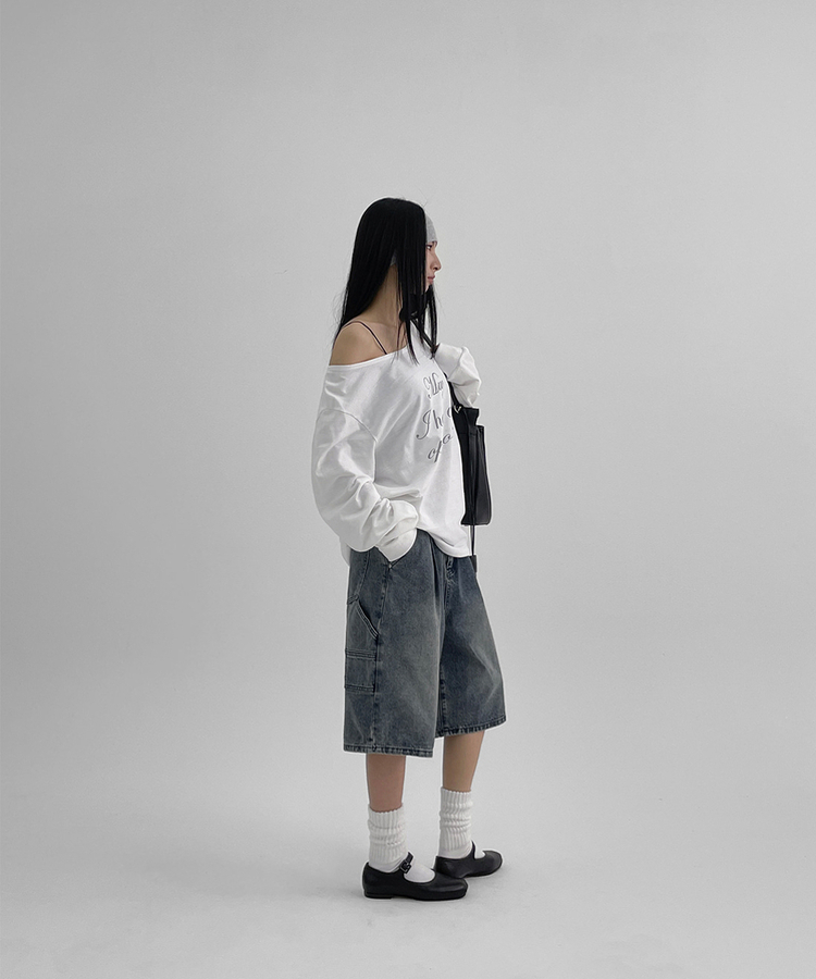 レタリングオフショルダー長袖Tシャツ IVORY