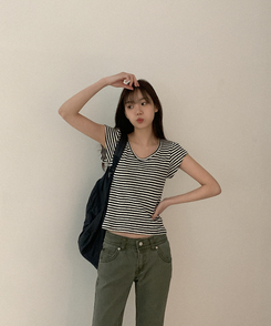 半袖Tシャツ コットンストライプUネックTシャツ NAVY