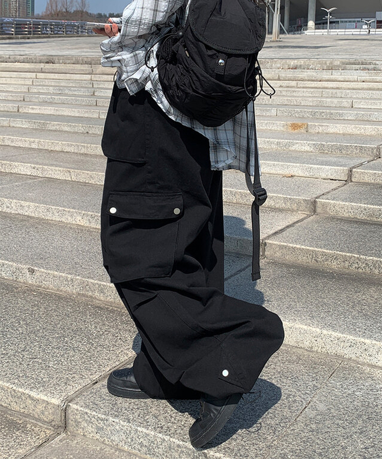 ピンタックカーゴワイドロングパンツ BLACK