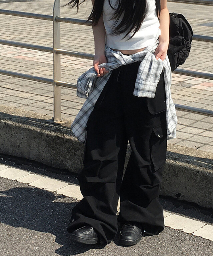ピンタックカーゴワイドロングパンツ BLACK