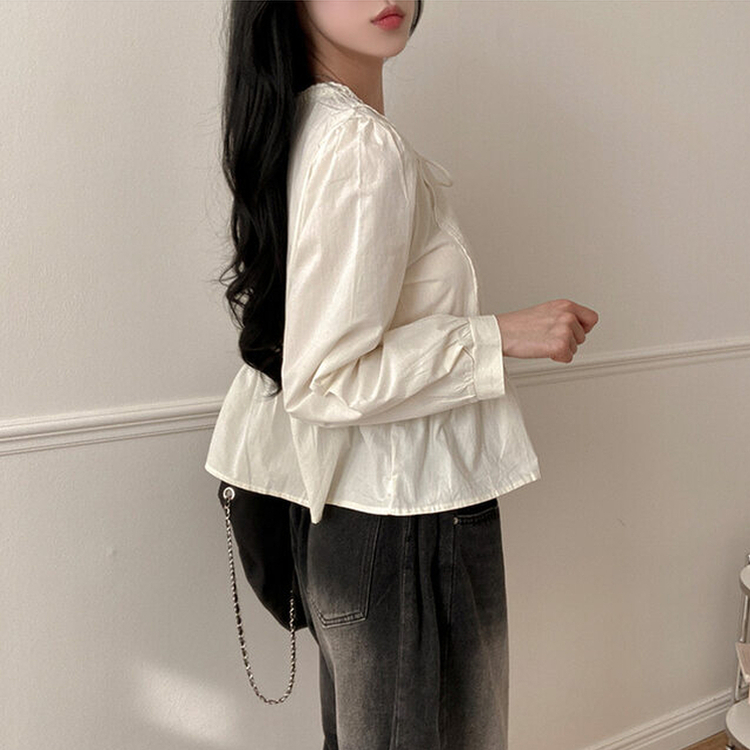 리디 리본 레이스 캉캉 블라우스 연베이지