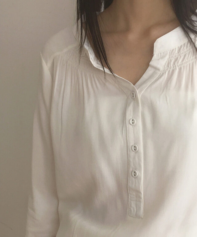ボタンシャーリングブラウス IVORY