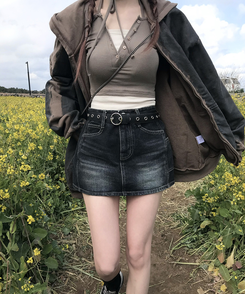 長袖Tシャツ 刺繍レイヤードホルタークロップTシャツ BEIGE