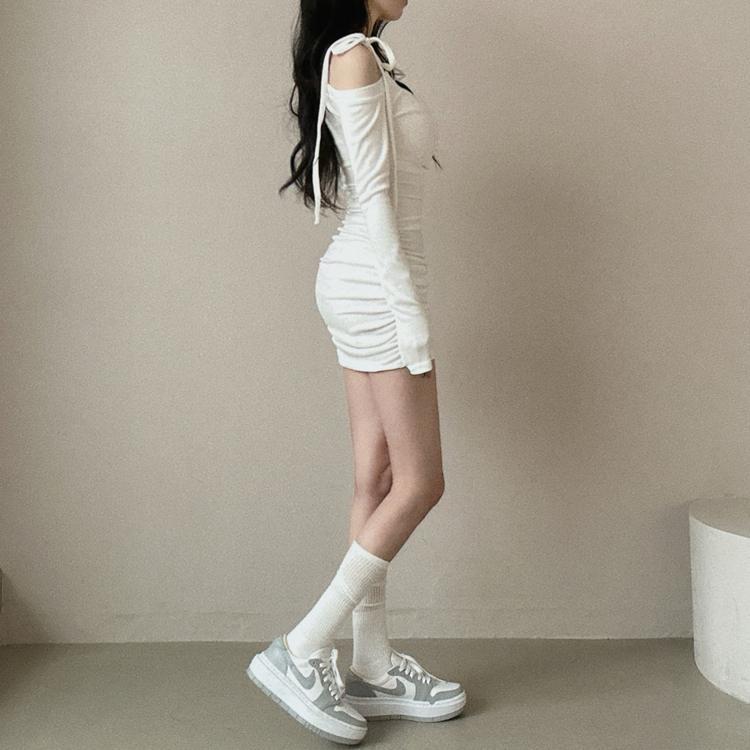 ワンオフショルダーミニワンピース WHITE