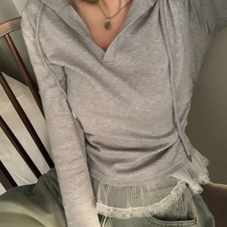 レースフードシャーリング長袖Tシャツ GREY