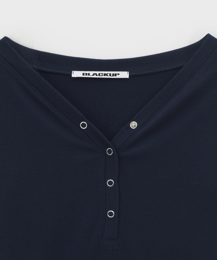 バイカラーボタン長袖Tシャツ