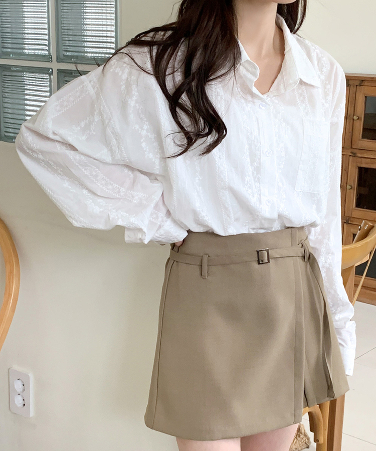 刺繍オーバーフィットシャツ