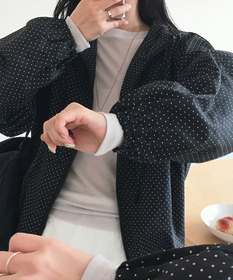 ドットフードジャンパー BLACK
