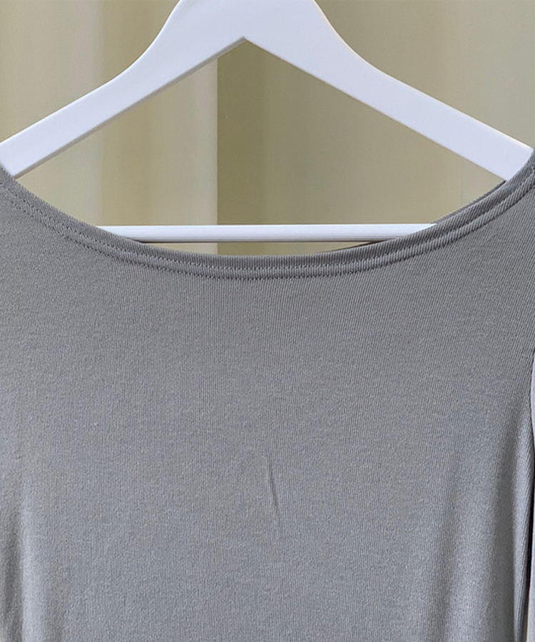 レタリングスリム長袖Tシャツ