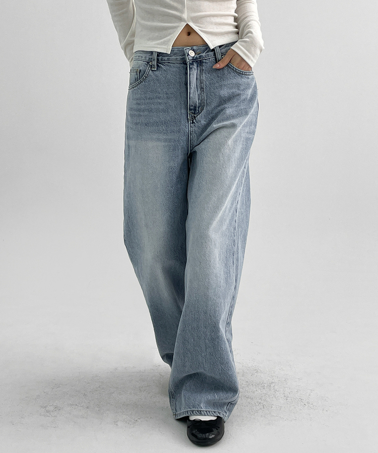 ウォッシングストレートデニムパンツ LIGHT BLUE