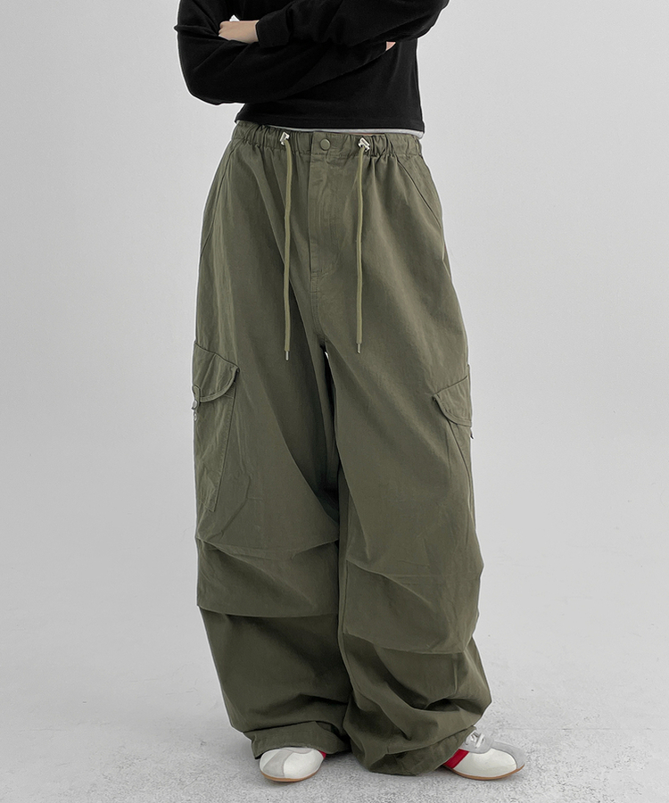 パラシュートカーゴワイドパンツ KHAKI