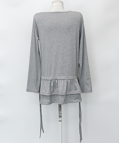 フリルレイヤードTシャツ