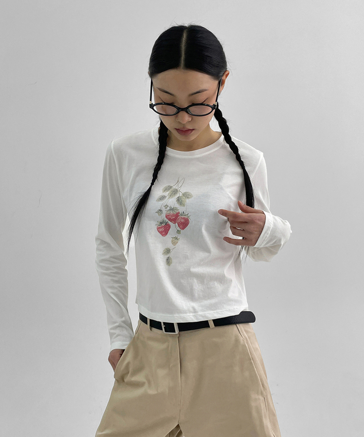 ロベリーセミクロップ長袖Tシャツ IVORY