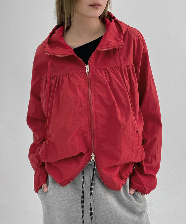 シャーリングウィンドブレーカー RED