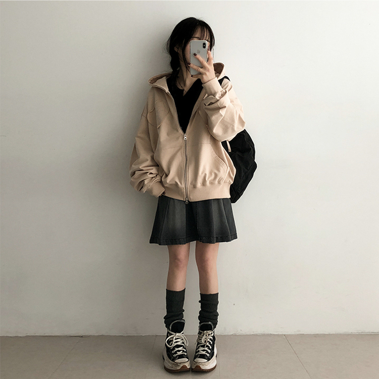 ハート刺繍フードジップアップ BEIGE