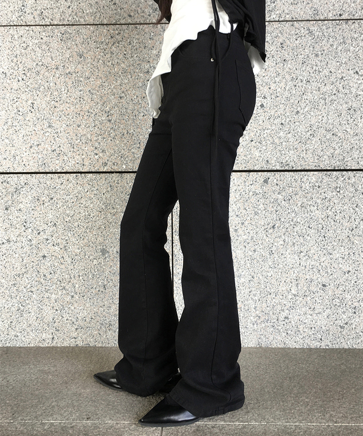 【丈別】スリムフィットブーツカットパンツ BLACK