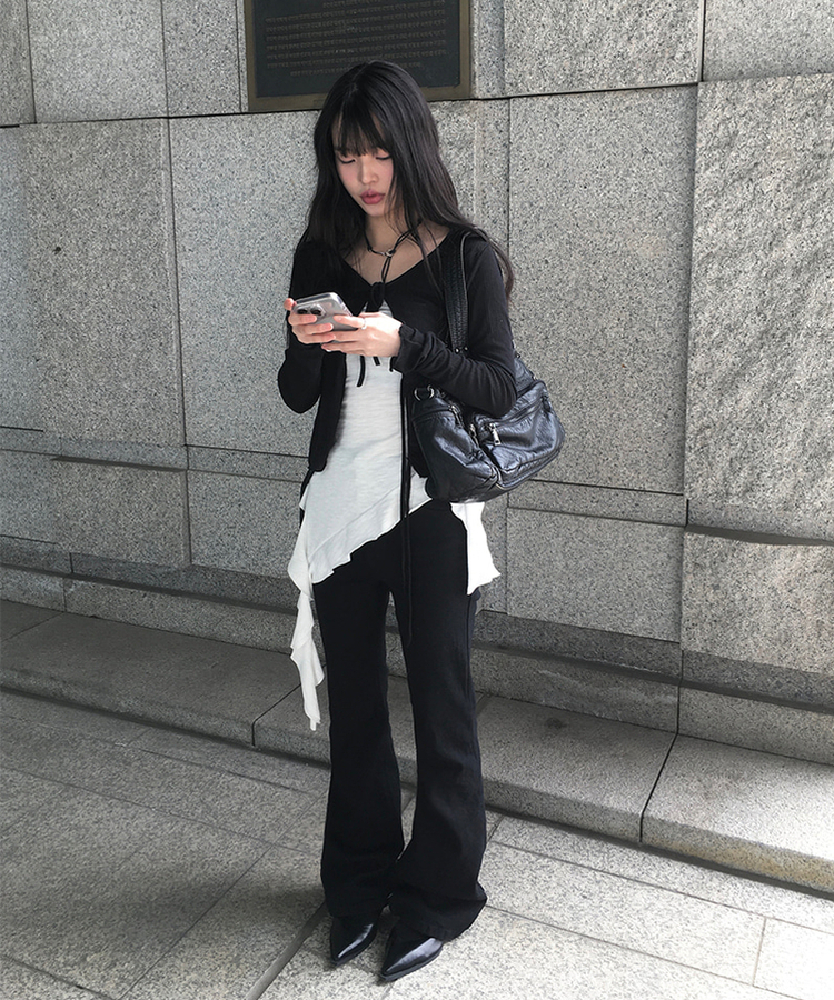【丈別】スリムフィットブーツカットパンツ BLACK