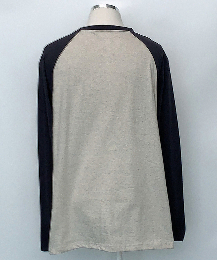 バットラグランTシャツ