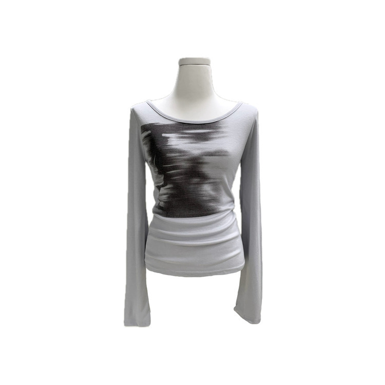 Uネック長袖Ｔシャツ