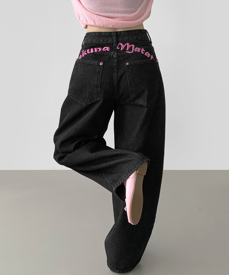 レタリング刺繍バルーンデニムパンツ BLACK DENIM