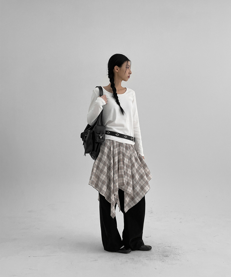 ルーズフィットUネック長袖Tシャツ WHITE