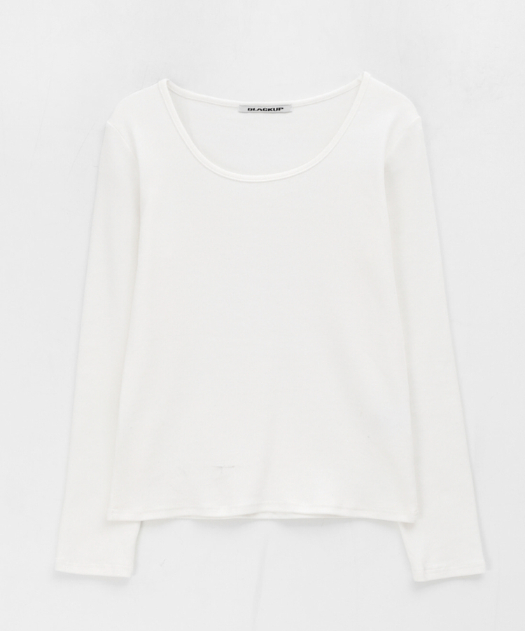 ルーズフィットUネック長袖Tシャツ