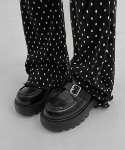 プラットフォームレザーローファー BLACK