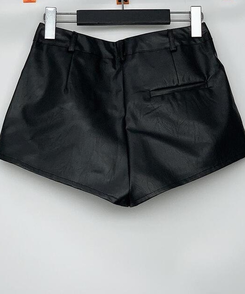 ショートパンツ リベットローショートパンツ