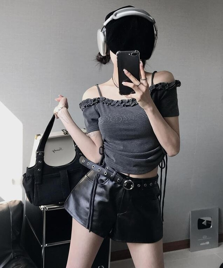 リベットローショートパンツ BLACK