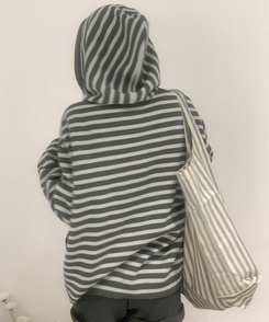 ストライプニットフードジップアップ CHARCOAL