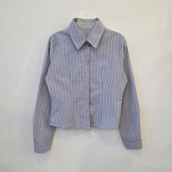 ストライプボタンクシャツ