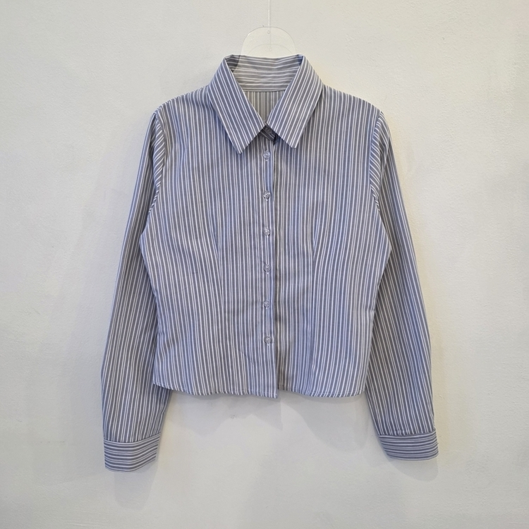 ストライプボタンクシャツ