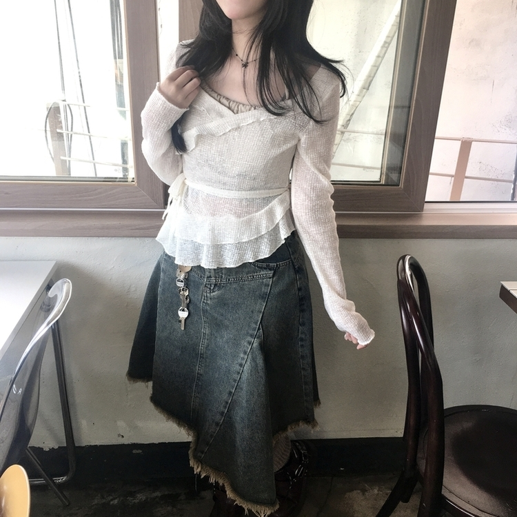 언발 프릴 나시 일체형 레이어드 긴팔 시스루 니트 베이지