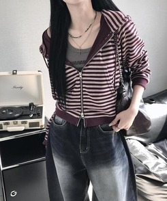 ジャンパー ボーダークロップフードジップアップ BURGUNDY