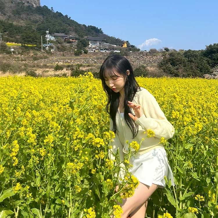 ペンダントVネックカーディガン(6color) YELLOW