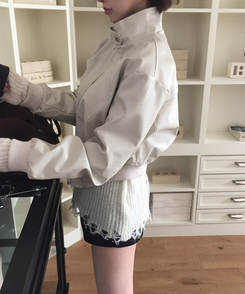 レザークロップラインジャケット IVORY