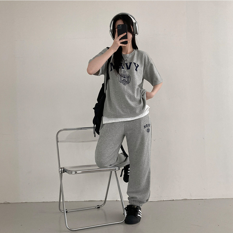 tiny tan バックプリント　トレーナー上下セット　グレー　ジョガーパンツ SET】レタリング半袖Tシャツ トレーニングジョガーパンツ