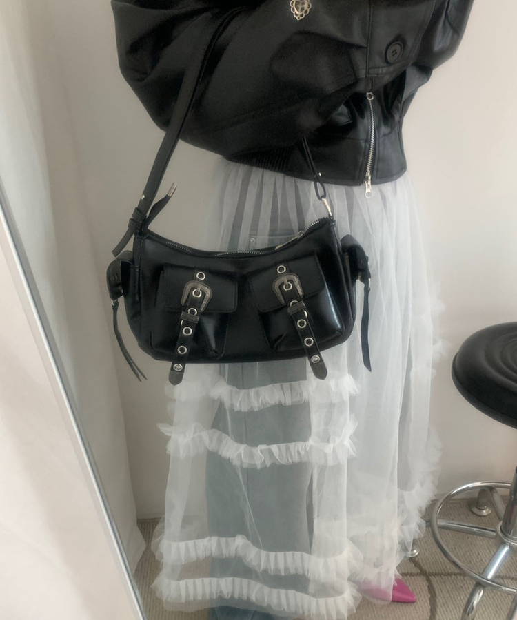 バックルベルトレザーショルダーバッグ BLACK