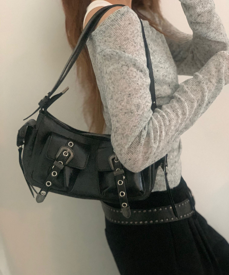 バックルベルトレザーショルダーバッグ BLACK