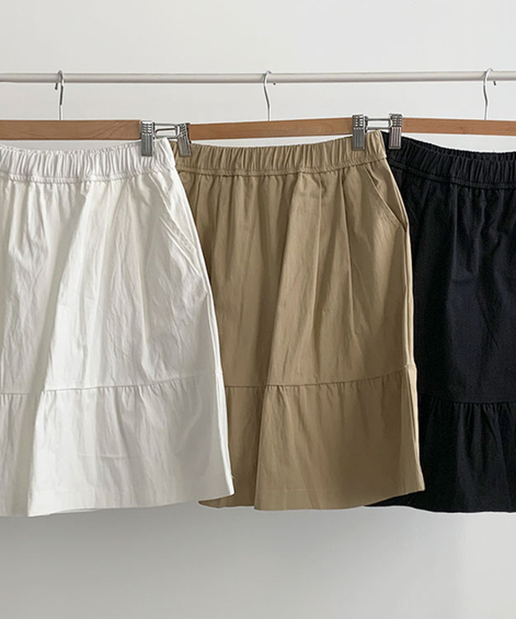 와튼 프론트 핀턱 포켓 코튼 플레어 밴딩 미디스커트