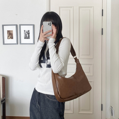 レザーショルダークロスバッグ BROWN