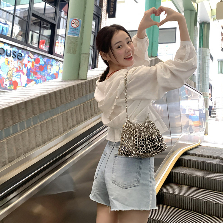 (キッチ/ガーリームード♥) ベアトリピンタックフリルレースフードブラウス   CREAM