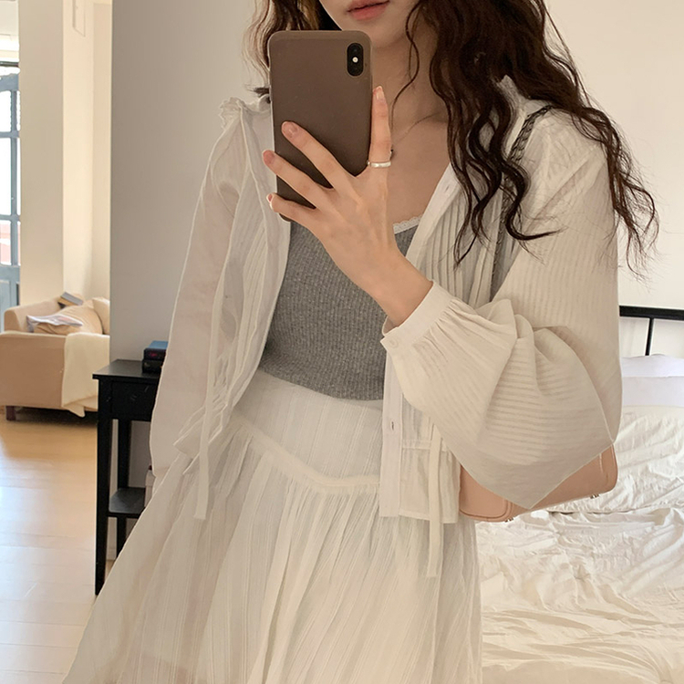 (キッチ/ガーリームード♥) ベアトリピンタックフリルレースフードブラウス   CREAM