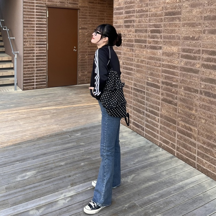도트 프릴 배낭 블랙