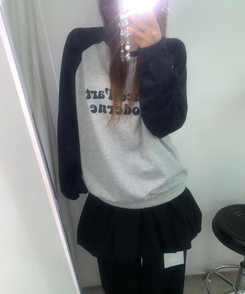 レタリングラグラントレーナー GREY