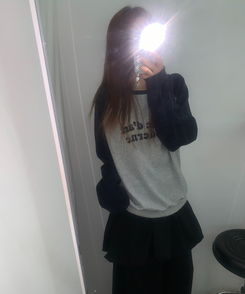 レタリングラグラントレーナー GREY