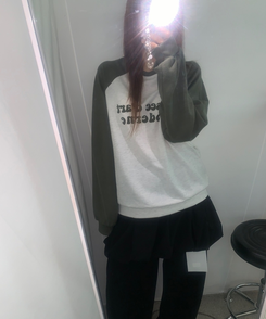 レタリングラグラントレーナー OATMEAL